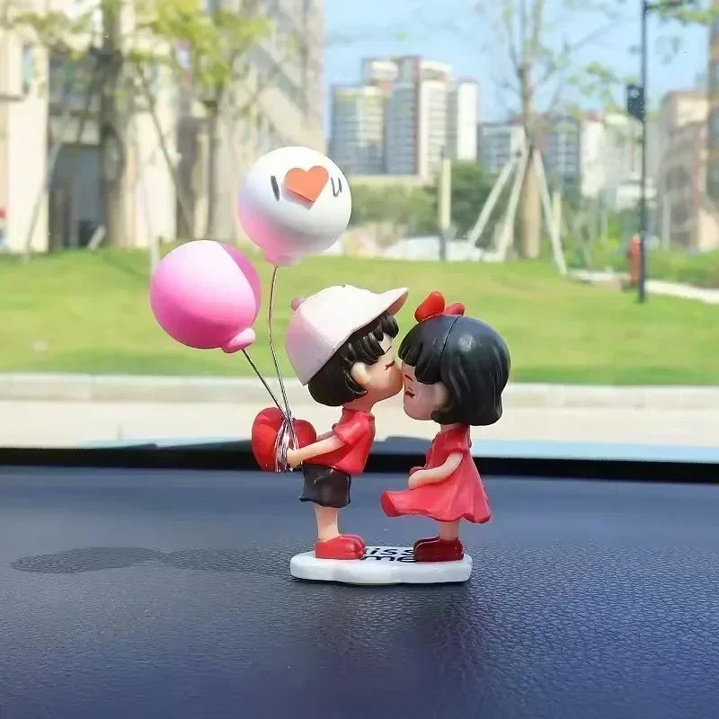 Cute Resin Couple Figurine