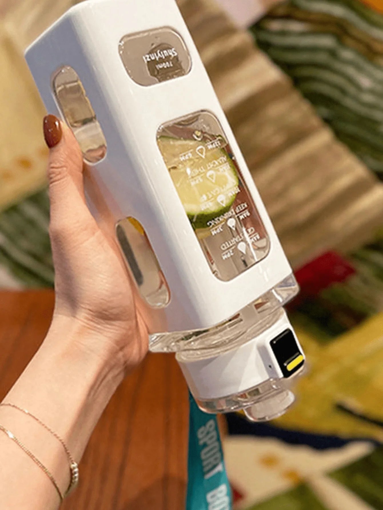 700ml Portable Sports Water Bottle