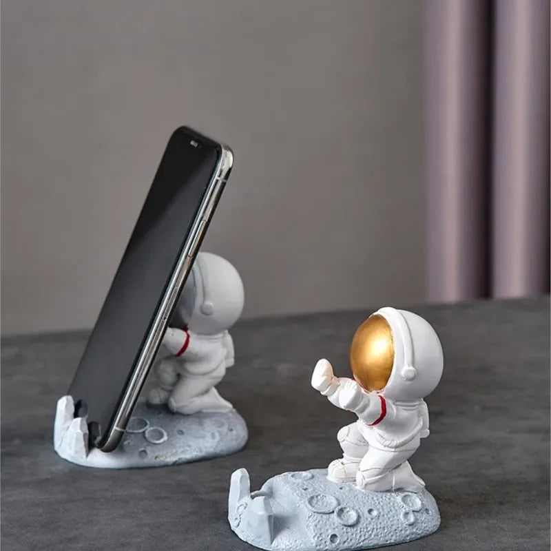 Nordic Style Astronaut Resin Phone Stand