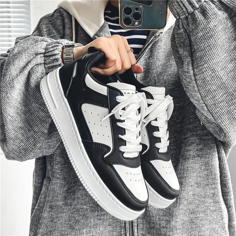 UrbanWalk Sneakers