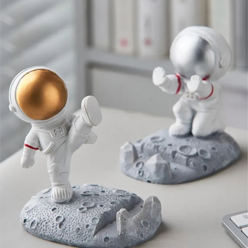 Nordic Style Astronaut Resin Phone Stand